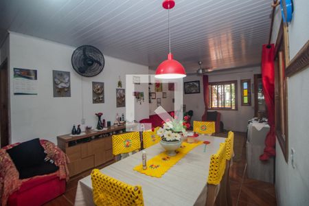 Sala de casa à venda com 3 quartos, 300m² em São José, Porto Alegre