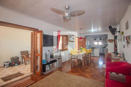 Sala de casa à venda com 3 quartos, 300m² em São José, Porto Alegre