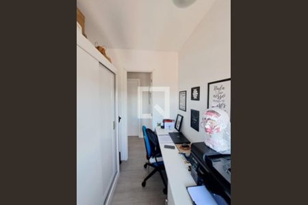 Quarto de apartamento para alugar com 3 quartos, 67m² em Passo d’Areia, Porto Alegre