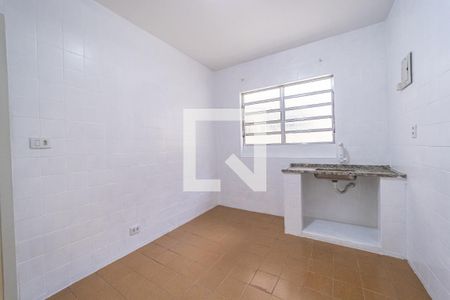 Sala/Cozinha de casa para alugar com 1 quarto, 32m² em Cangaiba, São Paulo
