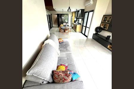 Sala de casa para alugar com 3 quartos, 200m² em Morro das Pedras, Florianópolis