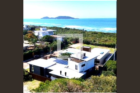 Vista da janela de casa para alugar com 3 quartos, 200m² em Morro das Pedras, Florianópolis