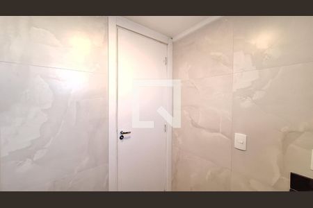 Banheiro de apartamento à venda com 1 quarto, 19m² em Água Branca, São Paulo