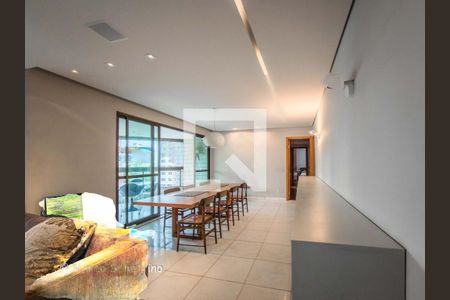 Apartamento à venda com 4 quartos, 156m² em Belvedere, Belo Horizonte