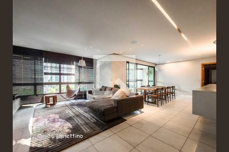 Apartamento à venda com 4 quartos, 156m² em Belvedere, Belo Horizonte