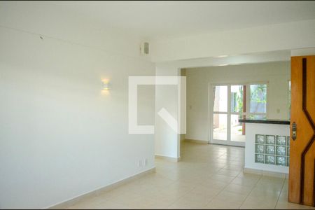 Casa para alugar com 4 quartos, 348m² em Leste Vila Nova, Goiânia