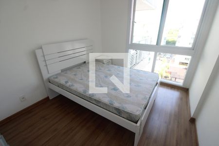 Quarto  de apartamento para alugar com 2 quartos, 75m² em Barra da Tijuca, Rio de Janeiro