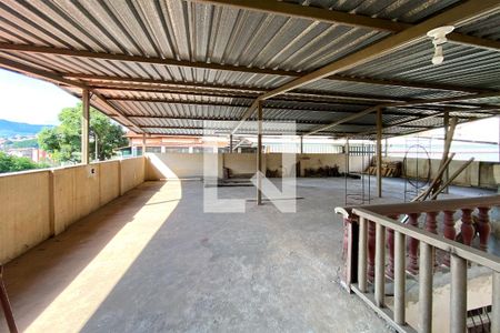 Pilotis de casa à venda com 2 quartos, 310m² em Teixeira Dias, Belo Horizonte