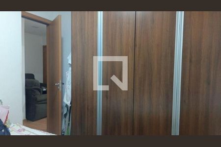 Quarto de apartamento à venda com 2 quartos, 48m² em Tres Barras, Contagem