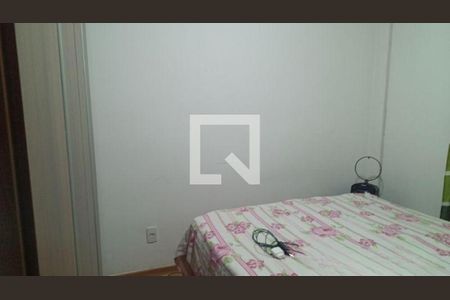 Quarto de apartamento à venda com 2 quartos, 48m² em Tres Barras, Contagem