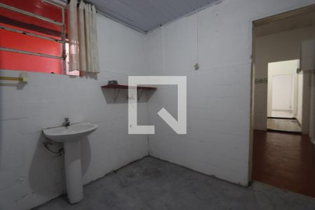 Banheiro de casa para alugar com 1 quarto, 45m² em Vila Prudente, São Paulo