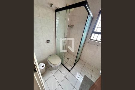 Banheiro de casa para alugar com 4 quartos, 213m² em Vila Irmaos Arnoni, São Paulo