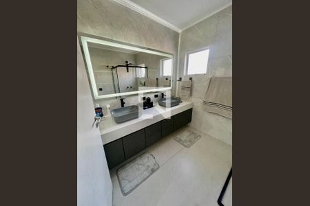 Banheiro de casa para alugar com 4 quartos, 213m² em Vila Irmaos Arnoni, São Paulo