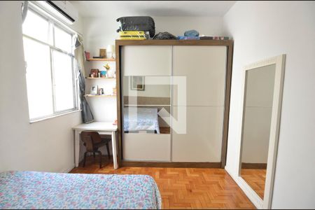 Quarto 1 de apartamento à venda com 2 quartos, 60m² em Grajaú, Rio de Janeiro