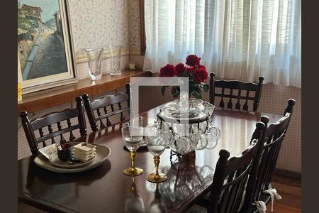 Casa à venda com 4 quartos, 550m² em Alphaville Residencial Zero, Barueri