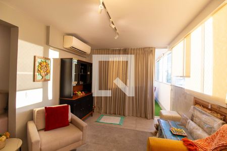 Apartamento à venda com 3 quartos, 240m² em Icaraí, Niterói