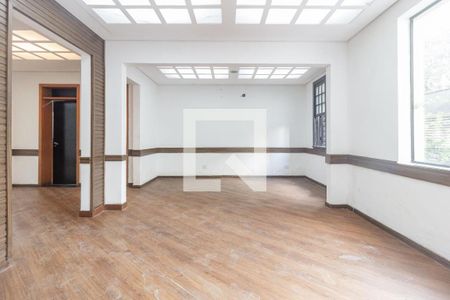 Casa à venda com 5 quartos, 500m² em Vila Buarque, São Paulo