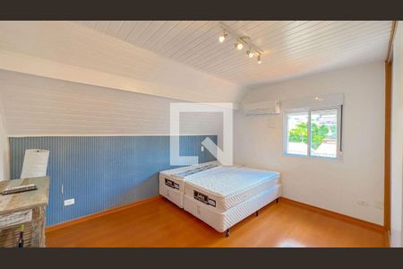 Casa de Condomínio à venda com 3 quartos, 274m² em Alphaville, Santana de Parnaíba