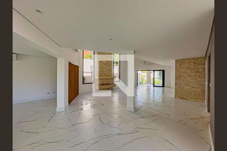 Casa de Condomínio à venda com 4 quartos, 640m² em Alphaville, Santana de Parnaíba