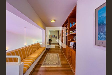 Casa de Condomínio à venda com 4 quartos, 650m² em Alphaville Residencial Dois, Barueri