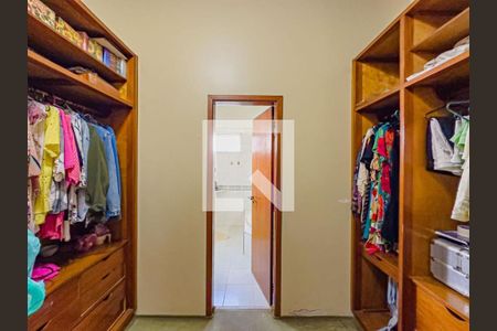 Casa de Condomínio à venda com 3 quartos, 325m² em Residencial Seis (Alphaville), Santana de Parnaíba