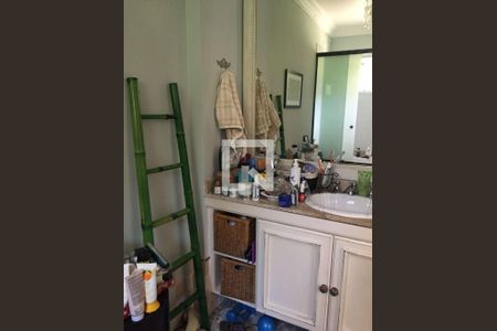 Casa de Condomínio à venda com 3 quartos, 205m² em Alphaville, Santana de Parnaíba