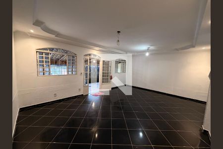 Sala de casa para alugar com 2 quartos, 148m² em Setor Habitacional Vicente Pires, Brasília