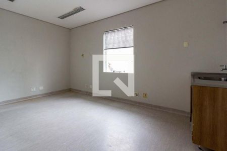 Casa para alugar com 8 quartos, 750m² em Pacaembu, São Paulo