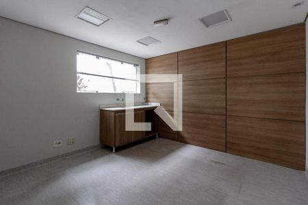 Casa para alugar com 8 quartos, 750m² em Pacaembu, São Paulo