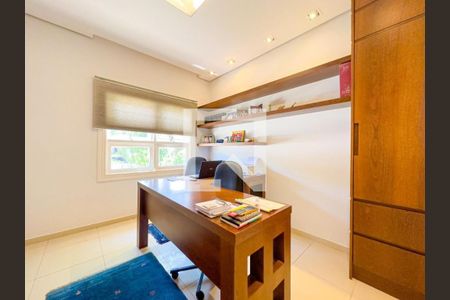 Casa de Condomínio à venda com 4 quartos, 480m² em Residencial Zero (Tambore), Santana de Parnaíba