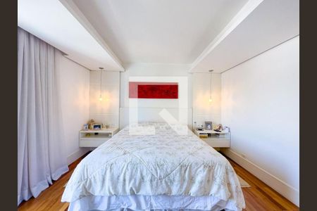 Casa de Condomínio à venda com 4 quartos, 480m² em Residencial Zero (Tambore), Santana de Parnaíba