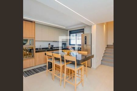 Casa de Condomínio à venda com 2 quartos, 170m² em Santa Cecilia, São Paulo