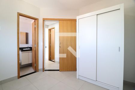 Quarto 1 - Suíte de apartamento para alugar com 2 quartos, 40m² em Umuarama, Uberlândia