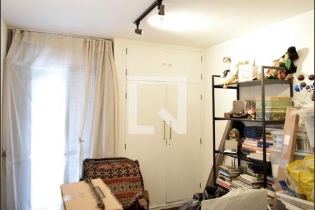 Quarto 1 de apartamento para alugar com 4 quartos, 119m² em Alto de Pinheiros, São Paulo