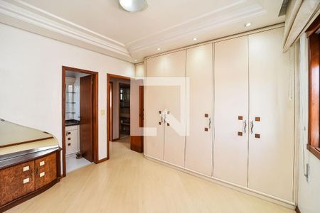 Suíte de apartamento para alugar com 3 quartos, 230m² em Jardim Lindóia, Porto Alegre