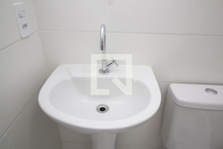 Banheiro de apartamento para alugar com 1 quarto, 38m² em Vila Albertina, São Paulo