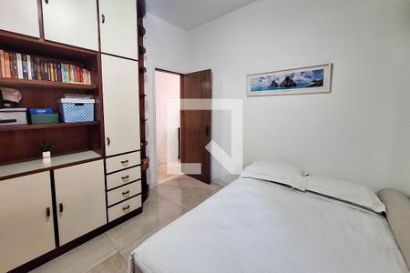 Quarto 1 de casa para alugar com 2 quartos, 168m² em Icaraí, Niterói