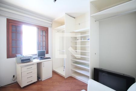 Quarto 2 de casa à venda com 3 quartos, 200m² em Vila Suzana, São Paulo