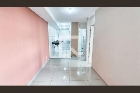 Sala de apartamento para alugar com 2 quartos, 44m² em Bonsucesso, Rio de Janeiro