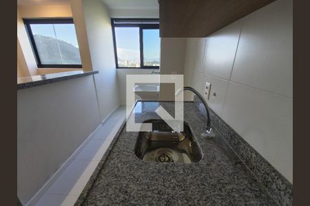 Cozinha de apartamento para alugar com 2 quartos, 55m² em Barra Olímpica, Rio de Janeiro