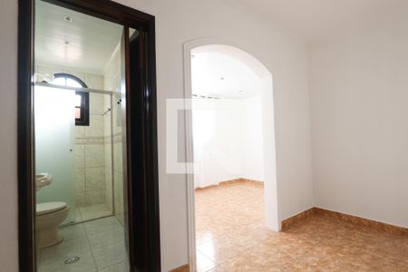 Closet da Suite de casa para alugar com 3 quartos, 150m² em Campo Limpo, São Paulo