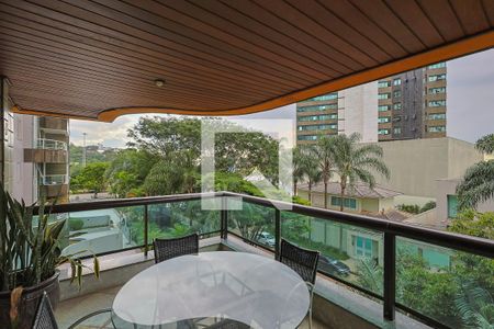 Apartamento à venda com 4 quartos, 168m² em Belvedere, Belo Horizonte