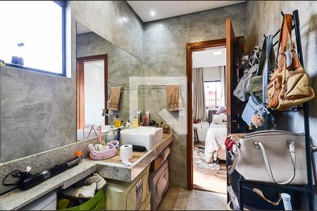 Casa à venda com 3 quartos, 300m² em Esplanada, Belo Horizonte