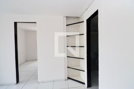 Sala de estar de casa de condomínio para alugar com 2 quartos, 40m² em Piatã, Salvador