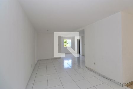 Sala de estar de casa de condomínio para alugar com 2 quartos, 40m² em Piatã, Salvador