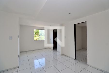 Sala de estar de casa de condomínio para alugar com 2 quartos, 40m² em Piatã, Salvador