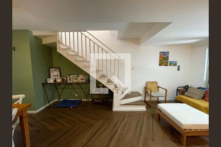 Sala de casa para alugar com 3 quartos, 140m² em Jardim Maria Luiza, São Paulo