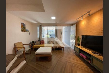 Sala de casa para alugar com 3 quartos, 140m² em Jardim Maria Luiza, São Paulo