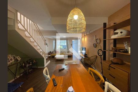 Sala de casa para alugar com 3 quartos, 140m² em Jardim Maria Luiza, São Paulo