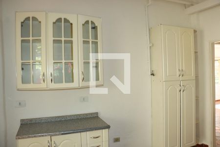 Casa de Condomínio para alugar com 2 quartos, 1000m² em Chácara Rincão, Cotia